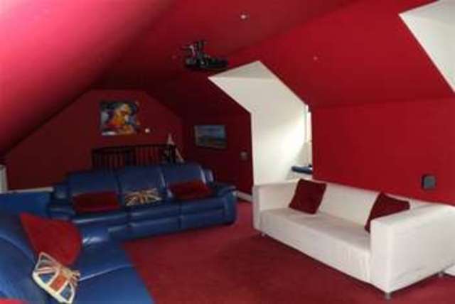  Image of 5 bedroom Detached house to rent in Juniper Avenue Bridge of Weir PA11 at Bridge of Weir, PA11 3NS