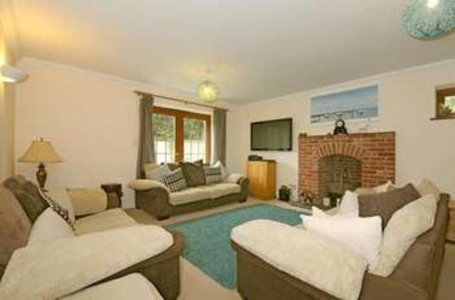  Image of 4 bedroom Detached house for sale in Jury Lane Sidlesham Common Chichester PO20 at Jury Lane  Sidlesham, PO20 7PX