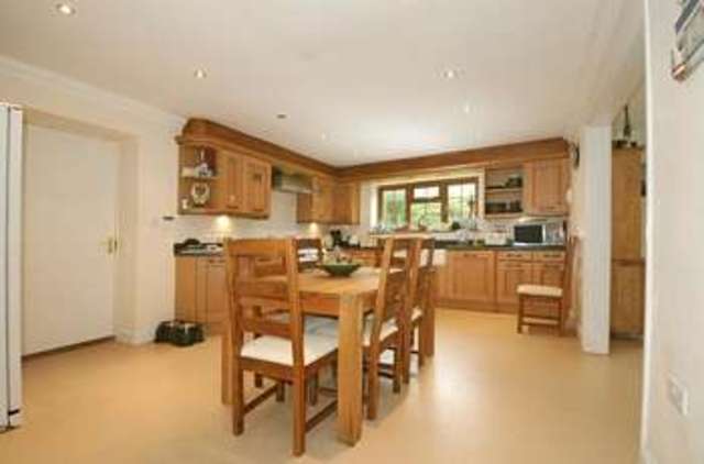  Image of 4 bedroom Detached house for sale in Jury Lane Sidlesham Common Chichester PO20 at Jury Lane  Sidlesham, PO20 7PX