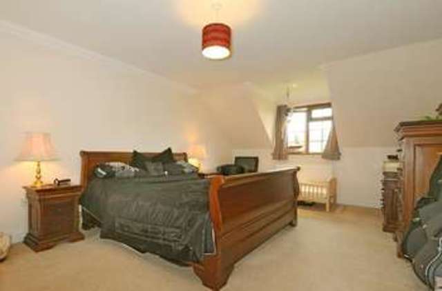  Image of 4 bedroom Detached house for sale in Jury Lane Sidlesham Common Chichester PO20 at Jury Lane  Sidlesham, PO20 7PX
