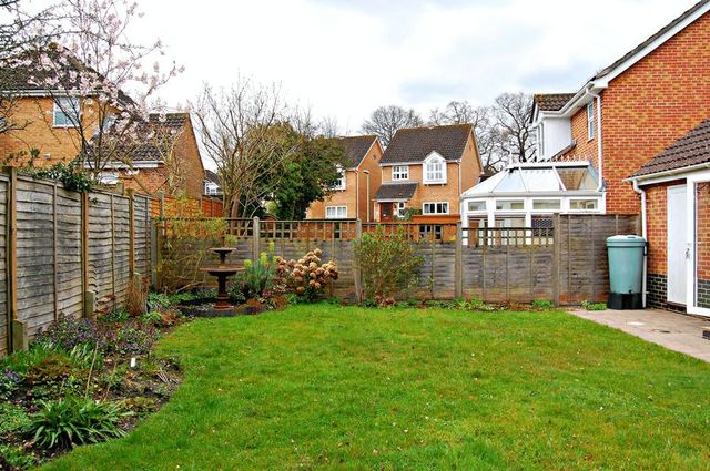  Image of 3 bedroom Detached house to rent in Kennet Road Petersfield GU31 at Kennet Road  Petersfield, GU31 4LS