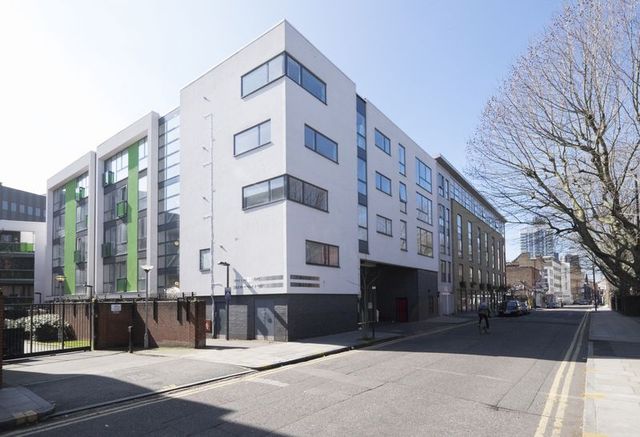  Image of 1 bedroom Flat for sale in Kings Arms Court London E1 at Kings Arms Court  London, E1 1AQ