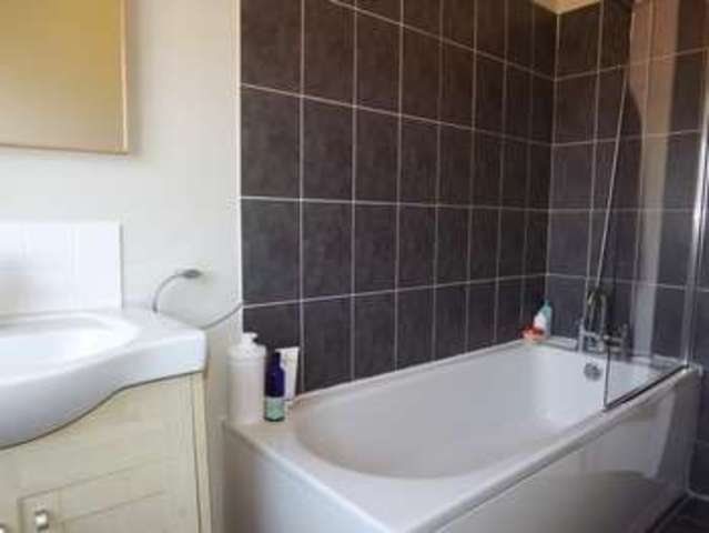  Image of 2 bedroom Flat for sale in Kings Keep Beaufort Road Kingston upon Thames KT1 at Beaufort Road Kingston Kingston upon Thames, KT1 2HP