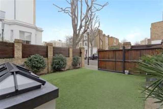  Image of 4 bedroom Property to rent in Kings Road London SW10 at London, SW10 0LF