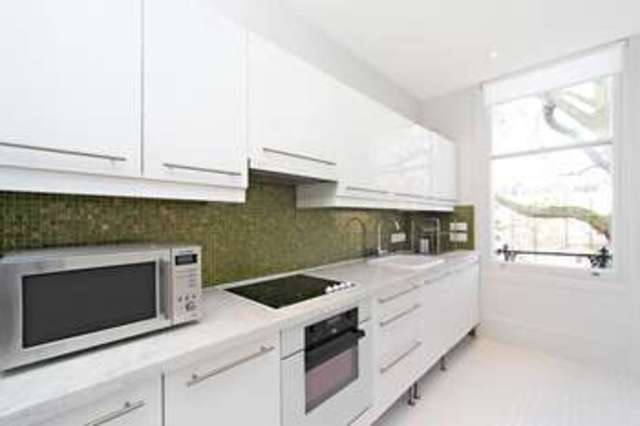  Image of 1 bedroom Flat to rent in Ladbroke Gardens London W11 at Ladbroke Gardens  London, W11 2PT