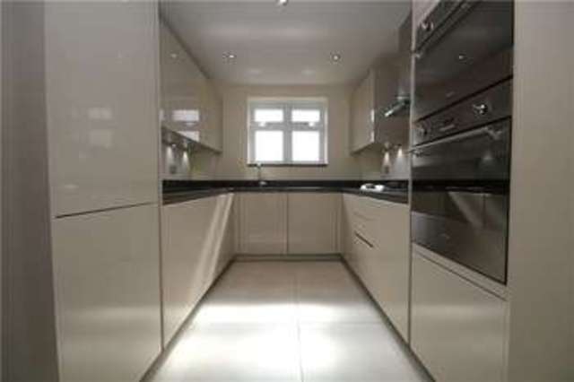  Image of 2 bedroom Apartment for sale in Finch Lane Bushey WD23 at 9 Finch Lane Bushey Bushey, WD23 3AH