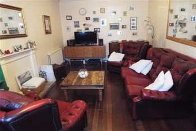  Image of 1 bedroom Flat to rent in Wimborne Road Winton Bournemouth BH2 at Bournemouth, BH2 6NG