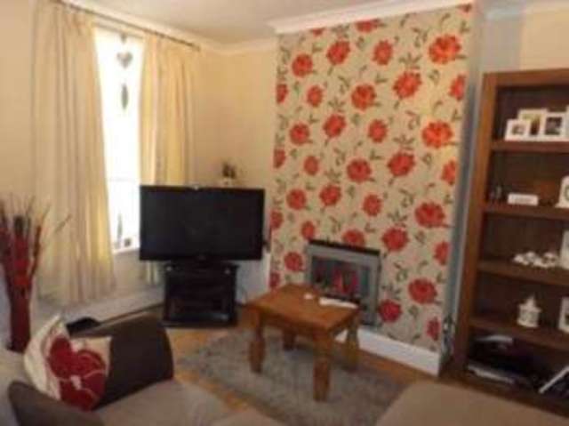  Image of 2 bedroom Terraced house for sale in Laurel Avenue Mansfield NG18 at Mansfield Nottinghamshire Mansfield, NG18 2RY