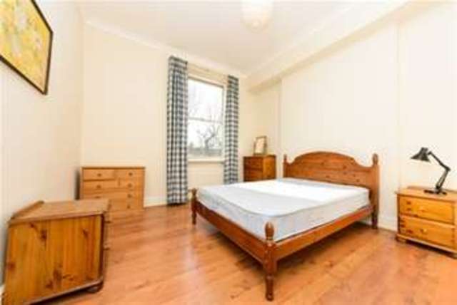  Image of 1 bedroom Property to rent in Leamington Road Villas London W11 at London, W11 1HT