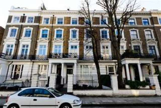 Image of 1 bedroom Property to rent in Leamington Road Villas London W11 at London, W11 1HT