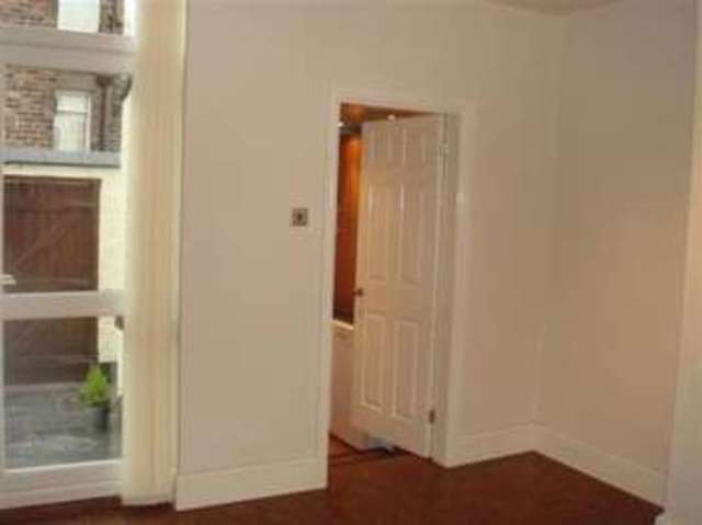  Image of 3 bedroom End of Terrace to rent in Loreburn Road Wavertree Liverpool L15 at Allerton-Wavertree Liverpool Merseyside, L15 9HD
