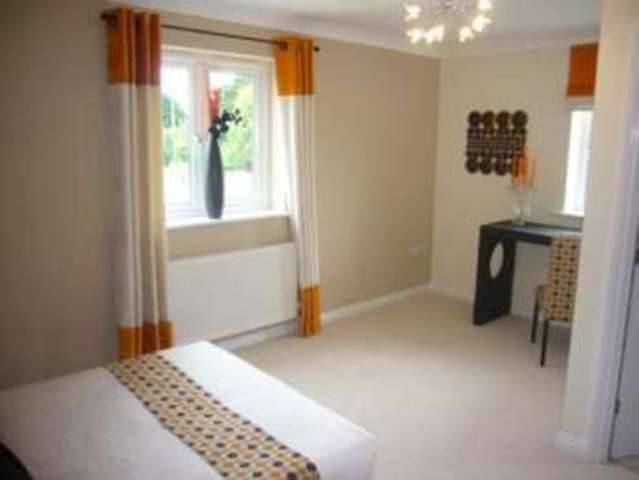 Image of 4 bedroom Detached house to rent in Hann Garden Lytchett Matravers Poole BH16 at Lytchett Matravers Poole, BH16 6FD