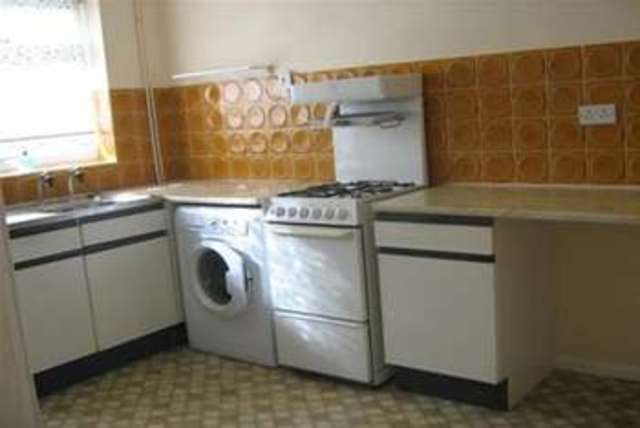  Image of 2 bedroom Bungalow to rent in Magnolia Avenue Weston-super-Mare BS22 at Weston-super-Mare, BS22 6RG