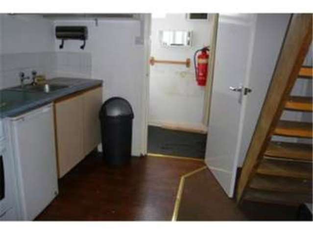  Image of 1 bedroom Flat to rent in Market Street Bodmin PL31 at Market Street  BODMIN, PL31 2JW