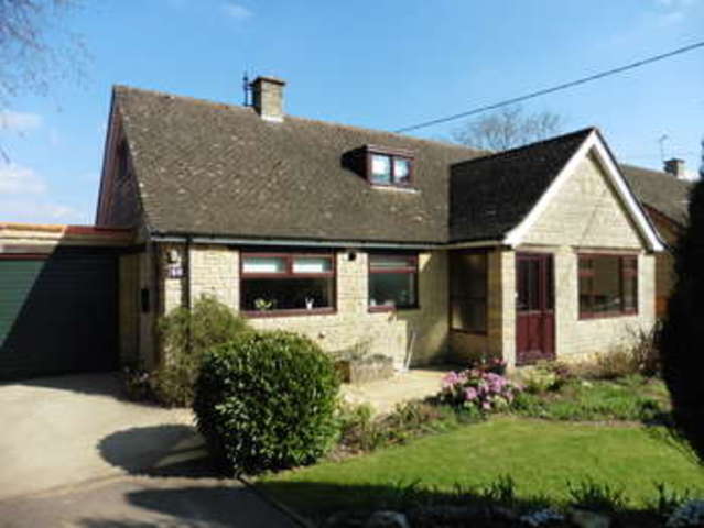 Image of 4 bedroom Detached house for sale in Worton Road Middle Barton Chipping Norton OX7 at Middle Barton  Oxfordshire, OX7 7EE