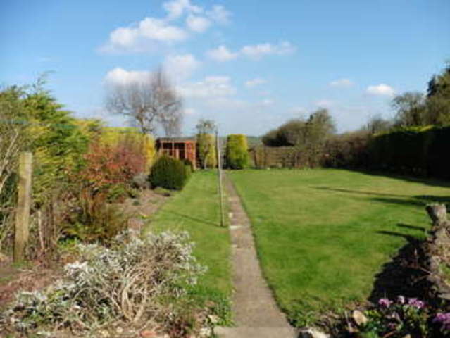  Image of 4 bedroom Detached house for sale in Worton Road Middle Barton Chipping Norton OX7 at Middle Barton  Oxfordshire, OX7 7EE