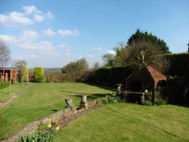 Image of 4 bedroom Detached house for sale in Worton Road Middle Barton Chipping Norton OX7 at Middle Barton  Oxfordshire, OX7 7EE