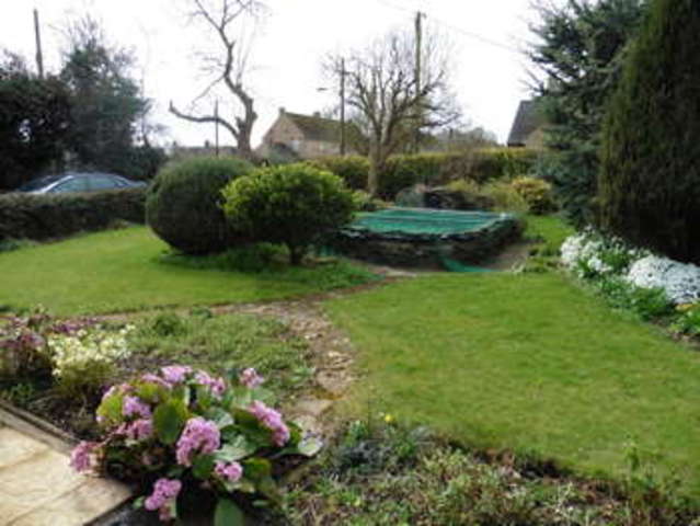  Image of 4 bedroom Detached house for sale in Worton Road Middle Barton Chipping Norton OX7 at Middle Barton  Oxfordshire, OX7 7EE