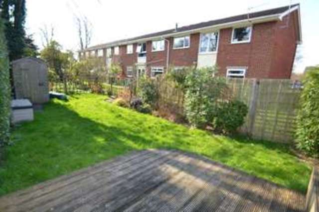  Image of 2 bedroom Maisonette to rent in Moat Court Ashtead KT21 at Moat Court  Ashtead, KT21 2BL