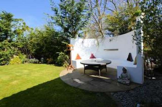  Image of 3 bedroom Semi-Detached house for sale in Monarch Drive Shinfield Reading RG2 at Shinfield  Reading, RG2 9EW