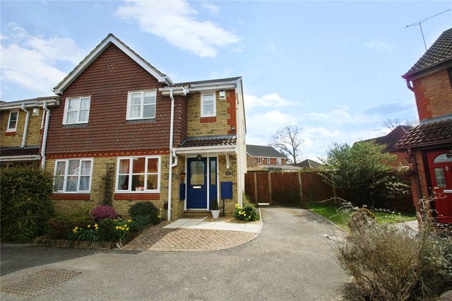  Image of 2 bedroom Terraced house for sale in Montague Close Wokingham RG40 at Wokingham Berkshire Wokingham, RG40 5PF