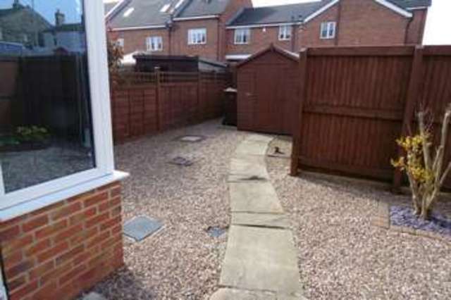  Image of 2 bedroom Flat to rent in Moorcroft Ossett WF5 at Ossett Ossett, WF5 9JL