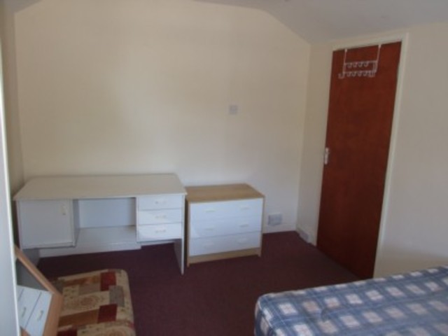  Image of 2 bedroom Flat to rent in Mundy Place Cathays Cardiff CF24 at Mundy Place Cathays Cardiff, CF24 4BZ