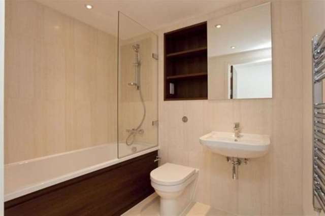  Image of 1 bedroom Apartment to rent in Bromyard Avenue London W3 at Bromyard Avenue Acton London, W3 7FL
