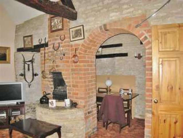  Image of 1 bedroom Detached house to rent in New Road Charney Bassett Wantage OX12 at 23 New Road  Charney Bassett, OX12 0ER
