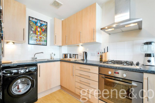  Image of 2 bedroom Flat to rent in New Road London E1 at Whitechapel  Stepney Green, E1 1AL