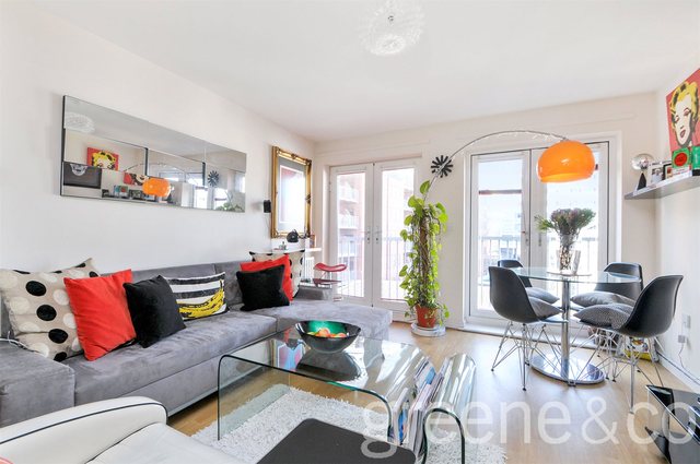  Image of 2 bedroom Flat to rent in New Road London E1 at Whitechapel  Stepney Green, E1 1AL