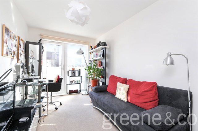  Image of 2 bedroom Flat to rent in New Road London E1 at Whitechapel  Stepney Green, E1 1AL