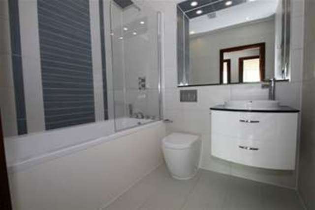  Image of 2 bedroom Flat to rent in St. James