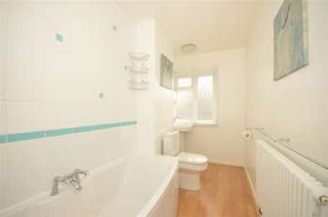  Image of 2 bedroom Flat for sale in North Street Carshalton SM5 at Carshalton Surrey Carshalton, SM5 2HT