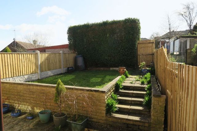  Image of 3 bedroom Terraced house for sale in Old Road Churwell Morley Leeds LS27 at Old Road Morley Leeds, LS27 7SH