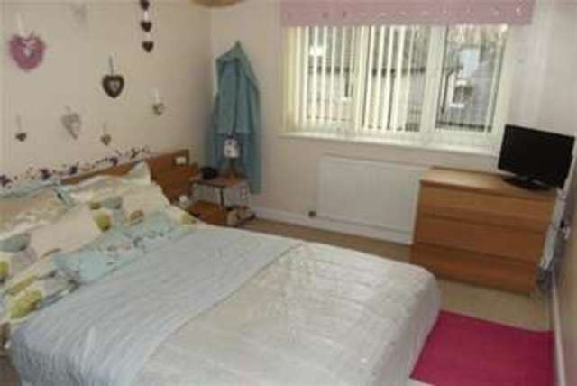  Image of 2 bedroom Flat to rent in Olivet Road Sheffield S8 at Sheffield, S8 8QR