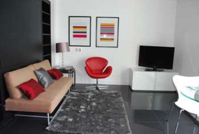  Image of Flat for sale in Pan Peninsula Square London E14 at Canary Wharf  London, E14 9HN