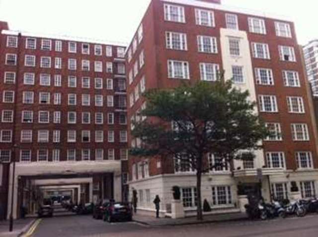  Image of 1 bedroom Flat to rent in Edgware Road London W2 at Park West Place  London, W2 2QS