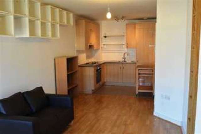  Image of 1 bedroom Apartment to rent in Point Pleasant London SW18 at Wandsworth, SW18 1PT