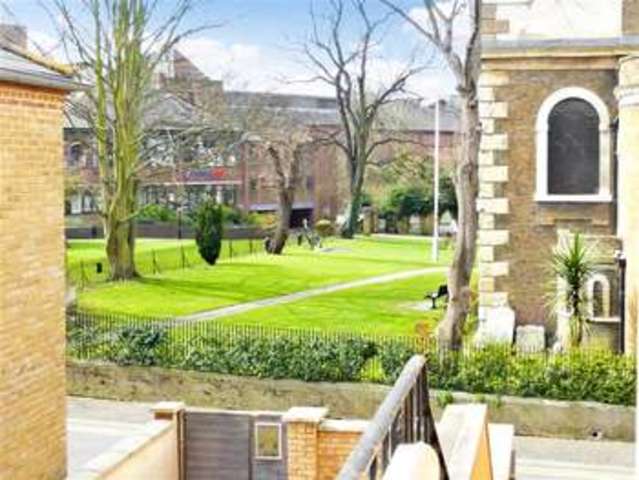  Image of 2 bedroom Flat for sale in Princes Street Gravesend DA11 at Gravesend Kent Gravesend, DA11 0DN