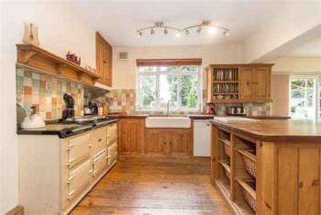  Image of 5 bedroom Detached house for sale in Radford Road Alvechurch Birmingham B48 at Radford Road  Alvechurch, B48 7SS