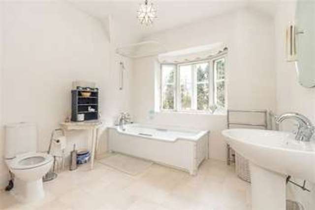  Image of 5 bedroom Detached house for sale in Radford Road Alvechurch Birmingham B48 at Radford Road  Alvechurch, B48 7SS