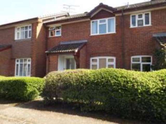  Image of 1 bedroom Maisonette for sale in Latham Road Romsey SO51 at Romsey Hampshire Romsey, SO51 7DB