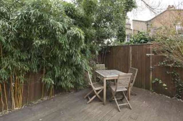  Image of 3 bedroom Property for sale in Rosslyn Avenue London SW13 at Rosslyn Avenue  Barnes, SW13 0JY