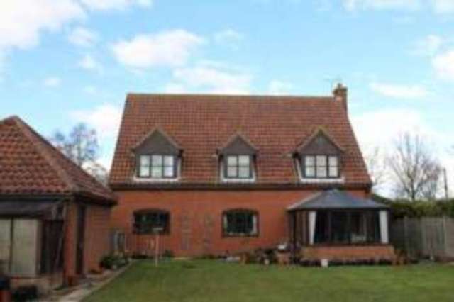  Image of 4 bedroom Detached house for sale in The Street Rumburgh Halesworth IP19 at Rumburgh Halesworth Rumburgh, IP19 0JY