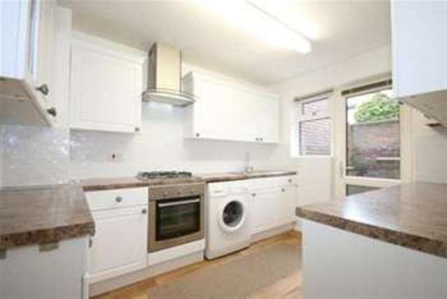  Image of 3 bedroom Detached house to rent in Heighton Crescent South Heighton Newhaven BN9 at Newhaven, BN9 0QT