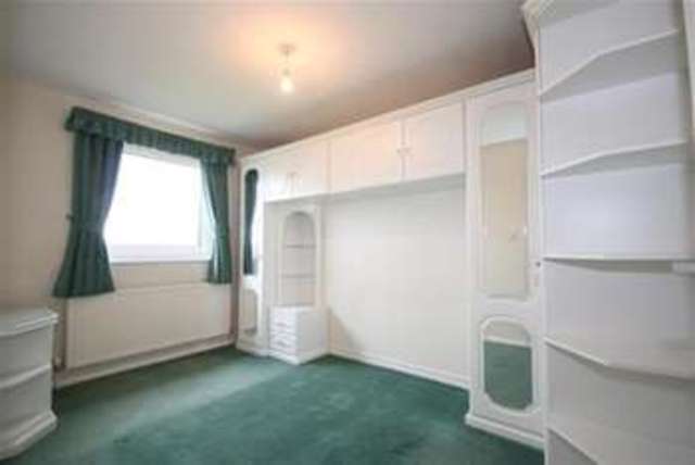  Image of 3 bedroom Detached house to rent in Heighton Crescent South Heighton Newhaven BN9 at Newhaven, BN9 0QT