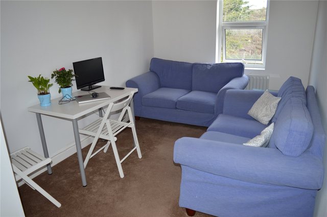  Image of 2 bedroom Apartment for sale in Salisbury Road Reading RG30 at Reading Berkshire Reading, RG30 1BL