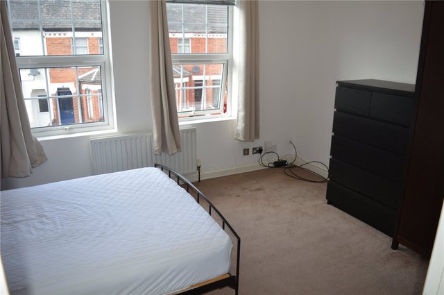  Image of 2 bedroom Apartment for sale in Salisbury Road Reading RG30 at Reading Berkshire Reading, RG30 1BL