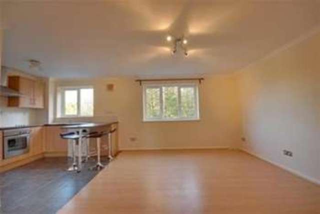  Image of 2 bedroom Flat to rent in Crusader Way Watford WD18 at Watford, WD18 6GP